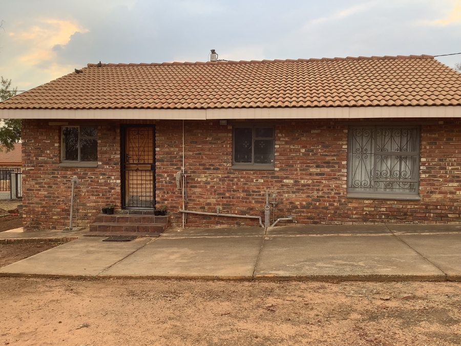 3 Bedroom Property for Sale in Promosa North West